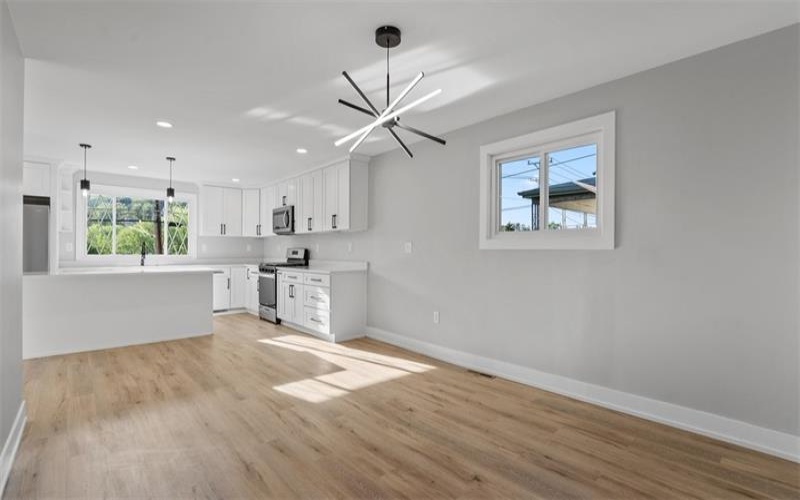 141 Center Avenue, Burgettstown, 15021, 3 Bedrooms Bedrooms, 9 Rooms Rooms,1.1 BathroomsBathrooms,Residential,For Sale,Center Avenue,1700524
