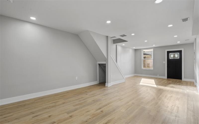 141 Center Avenue, Burgettstown, 15021, 3 Bedrooms Bedrooms, 9 Rooms Rooms,1.1 BathroomsBathrooms,Residential,For Sale,Center Avenue,1700524