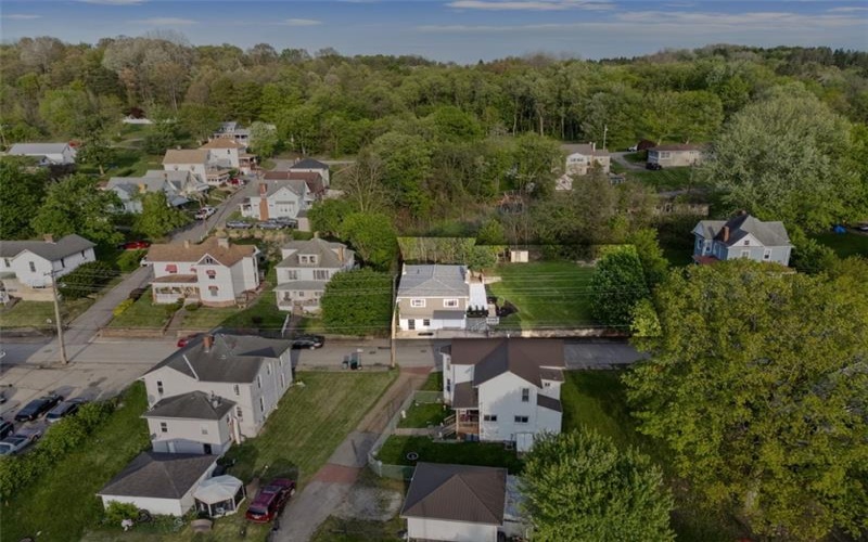 141 Center Avenue, Burgettstown, 15021, 3 Bedrooms Bedrooms, 9 Rooms Rooms,1.1 BathroomsBathrooms,Residential,For Sale,Center Avenue,1700524