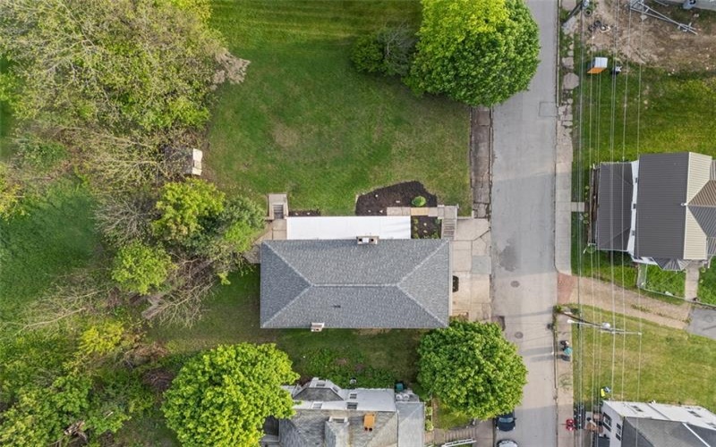 141 Center Avenue, Burgettstown, 15021, 3 Bedrooms Bedrooms, 9 Rooms Rooms,1.1 BathroomsBathrooms,Residential,For Sale,Center Avenue,1700524