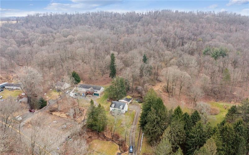 316 Dutchman Run Rd, New Kensington, 15068, 4 Bedrooms Bedrooms, 8 Rooms Rooms,2 BathroomsBathrooms,Residential,For Sale,Dutchman Run Rd,1688412