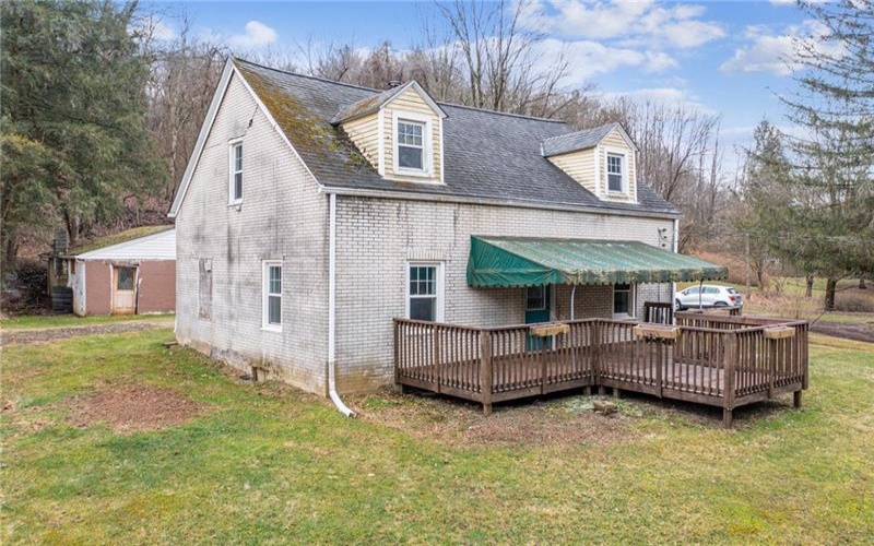 316 Dutchman Run Rd, New Kensington, 15068, 4 Bedrooms Bedrooms, 8 Rooms Rooms,2 BathroomsBathrooms,Residential,For Sale,Dutchman Run Rd,1688412