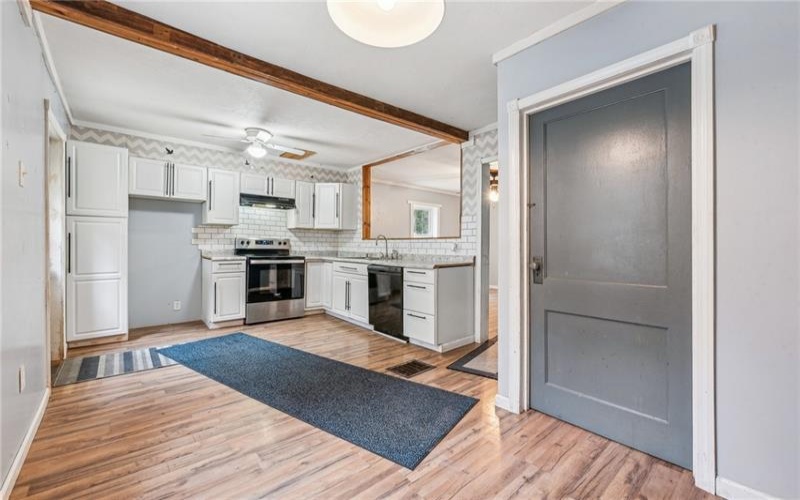 316 Dutchman Run Rd, New Kensington, 15068, 4 Bedrooms Bedrooms, 8 Rooms Rooms,2 BathroomsBathrooms,Residential,For Sale,Dutchman Run Rd,1688412