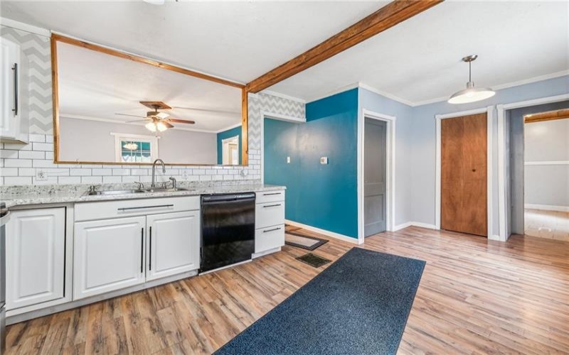 316 Dutchman Run Rd, New Kensington, 15068, 4 Bedrooms Bedrooms, 8 Rooms Rooms,2 BathroomsBathrooms,Residential,For Sale,Dutchman Run Rd,1688412