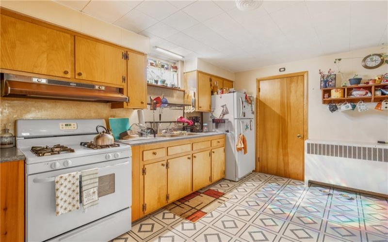 733 Center Ave, Somerset, 15501, 3 Bedrooms Bedrooms, ,2 BathroomsBathrooms,Residential,For Sale,Center Ave,1692352
