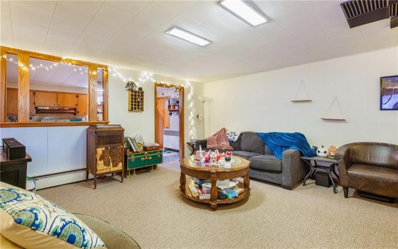 733 Center Ave, Somerset, 15501, 3 Bedrooms Bedrooms, ,2 BathroomsBathrooms,Residential,For Sale,Center Ave,1692352