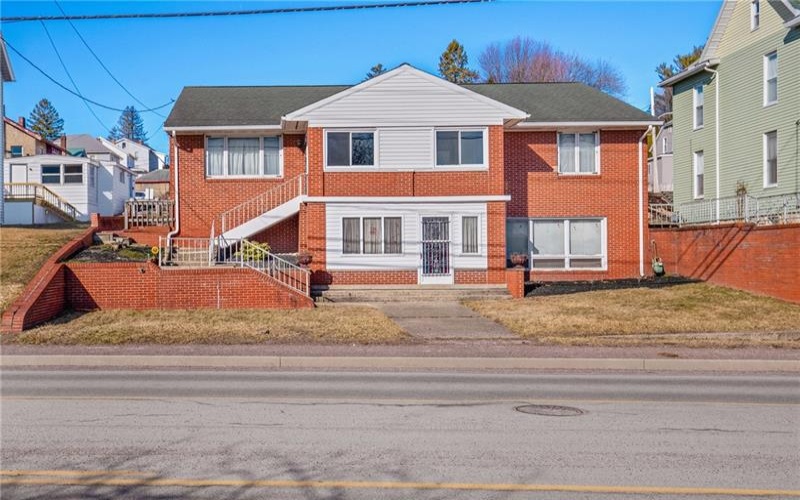 733 Center Ave, Somerset, 15501, 3 Bedrooms Bedrooms, ,2 BathroomsBathrooms,Residential,For Sale,Center Ave,1692352