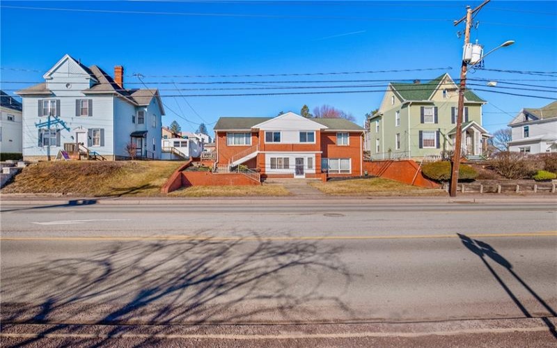 733 Center Ave, Somerset, 15501, 3 Bedrooms Bedrooms, ,2 BathroomsBathrooms,Residential,For Sale,Center Ave,1692352
