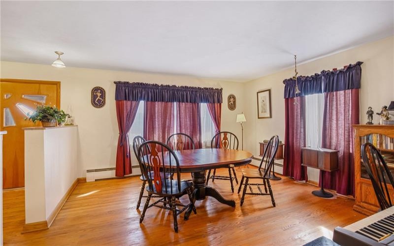733 Center Ave, Somerset, 15501, 3 Bedrooms Bedrooms, ,2 BathroomsBathrooms,Residential,For Sale,Center Ave,1692352