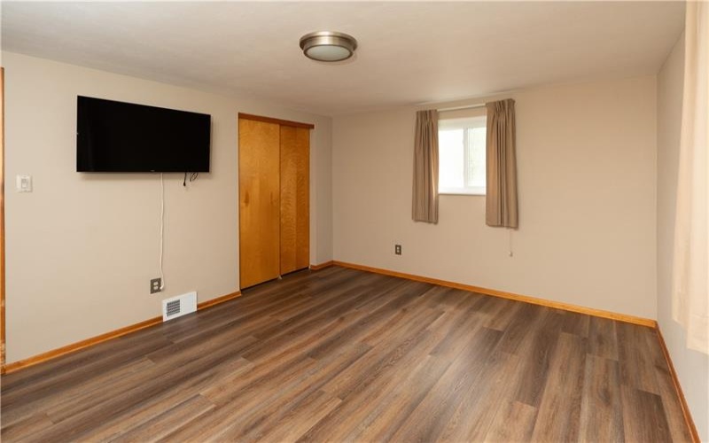 230 Southview Rd, Mc Donald, 15057, 3 Bedrooms Bedrooms, 7 Rooms Rooms,2 BathroomsBathrooms,Residential,For Sale,Southview Rd,1700144