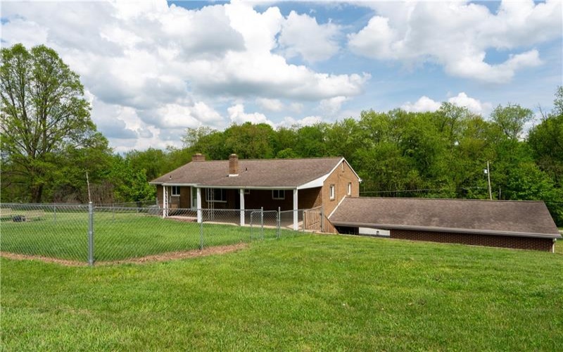 230 Southview Rd, Mc Donald, 15057, 3 Bedrooms Bedrooms, 7 Rooms Rooms,2 BathroomsBathrooms,Residential,For Sale,Southview Rd,1700144