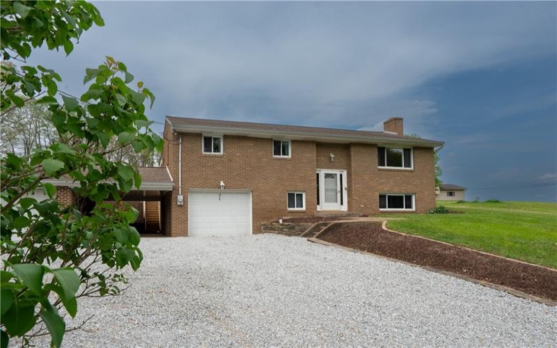230 Southview Rd, Mc Donald, 15057, 3 Bedrooms Bedrooms, 7 Rooms Rooms,2 BathroomsBathrooms,Residential,For Sale,Southview Rd,1700144
