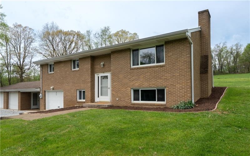 230 Southview Rd, Mc Donald, 15057, 3 Bedrooms Bedrooms, 7 Rooms Rooms,2 BathroomsBathrooms,Residential,For Sale,Southview Rd,1700144