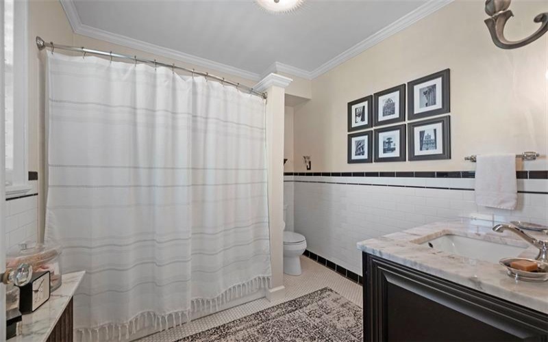 399 Wade Avenue, Washington, 15301, 4 Bedrooms Bedrooms, 36 Rooms Rooms,1.3 BathroomsBathrooms,Residential,For Sale,Wade Avenue,1700294