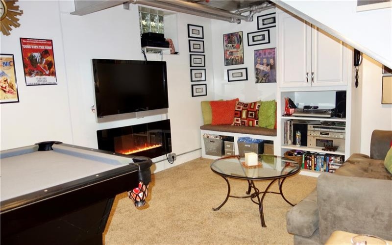 399 Wade Avenue, Washington, 15301, 4 Bedrooms Bedrooms, 36 Rooms Rooms,1.3 BathroomsBathrooms,Residential,For Sale,Wade Avenue,1700294