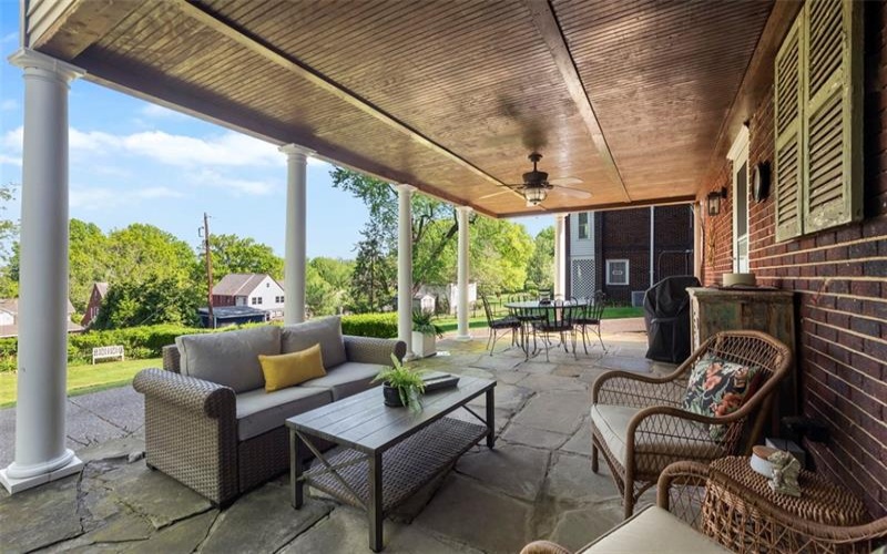 399 Wade Avenue, Washington, 15301, 4 Bedrooms Bedrooms, 36 Rooms Rooms,1.3 BathroomsBathrooms,Residential,For Sale,Wade Avenue,1700294