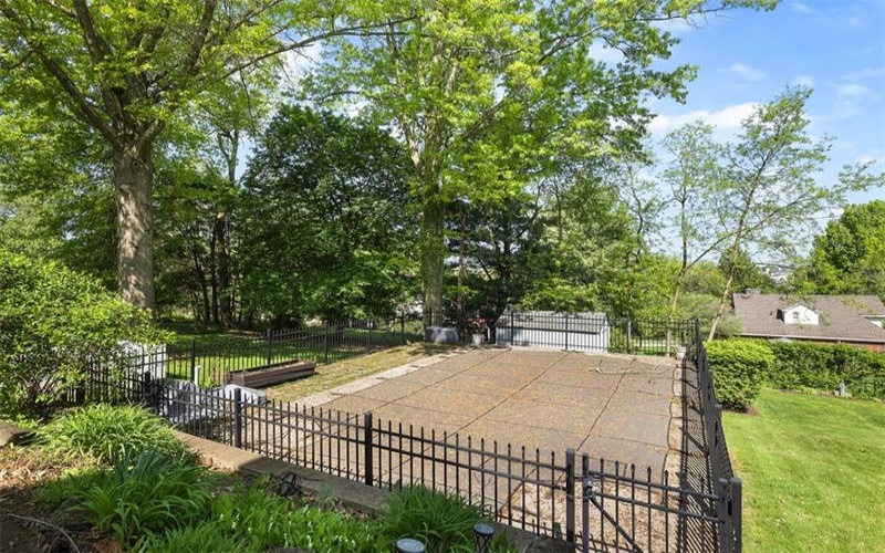 399 Wade Avenue, Washington, 15301, 4 Bedrooms Bedrooms, 36 Rooms Rooms,1.3 BathroomsBathrooms,Residential,For Sale,Wade Avenue,1700294