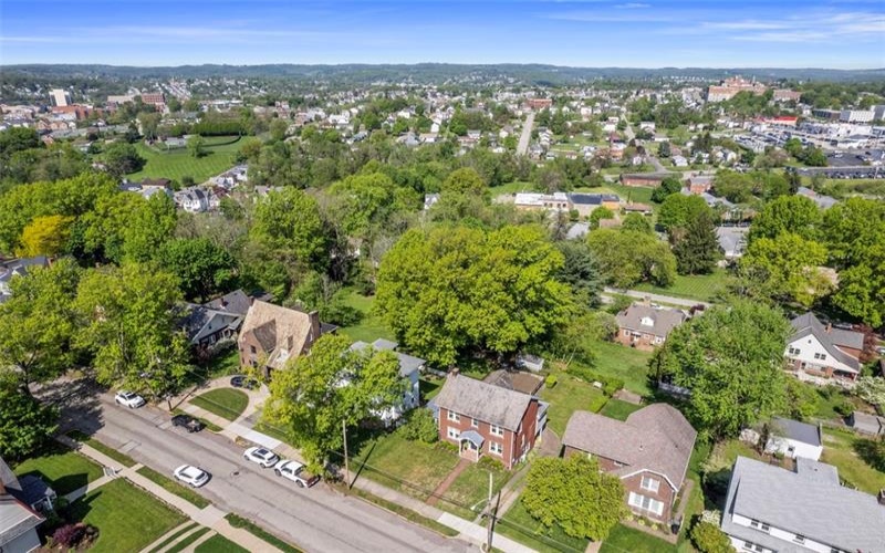 399 Wade Avenue, Washington, 15301, 4 Bedrooms Bedrooms, 36 Rooms Rooms,1.3 BathroomsBathrooms,Residential,For Sale,Wade Avenue,1700294