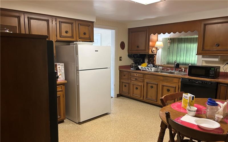 316 Franklin Dr, Pittsburgh, 15241, 4 Bedrooms Bedrooms, ,2.1 BathroomsBathrooms,Residential,For Sale,Franklin Dr,1700543