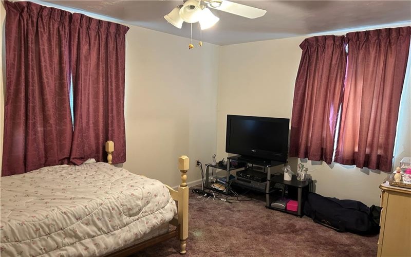 316 Franklin Dr, Pittsburgh, 15241, 4 Bedrooms Bedrooms, ,2.1 BathroomsBathrooms,Residential,For Sale,Franklin Dr,1700543
