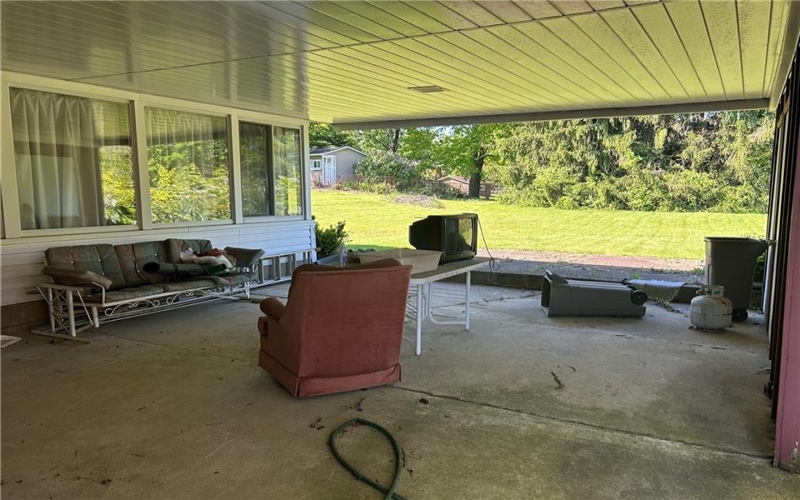 316 Franklin Dr, Pittsburgh, 15241, 4 Bedrooms Bedrooms, ,2.1 BathroomsBathrooms,Residential,For Sale,Franklin Dr,1700543
