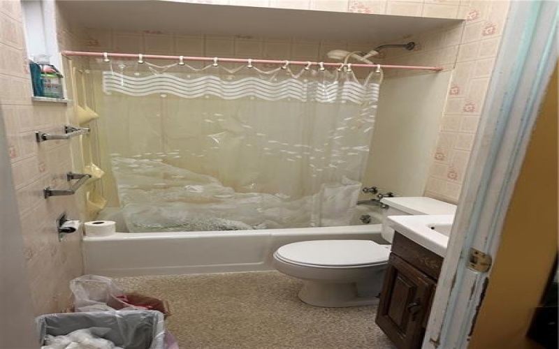 316 Franklin Dr, Pittsburgh, 15241, 4 Bedrooms Bedrooms, ,2.1 BathroomsBathrooms,Residential,For Sale,Franklin Dr,1700543