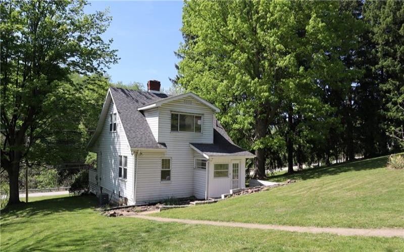 172 Speers Rd, Grindstone, 15442, 2 Bedrooms Bedrooms, 7 Rooms Rooms,1 BathroomBathrooms,Residential,For Sale,Speers Rd,1700347