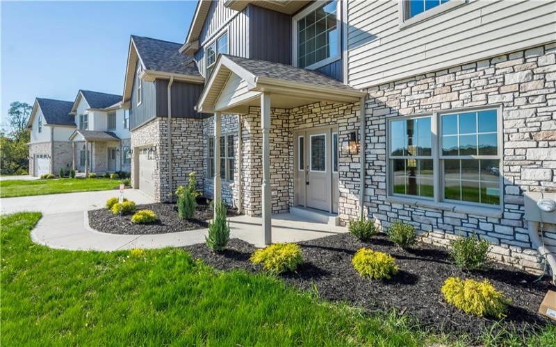 112 Harrowgate Lane, McMurray, 15317, 4 Bedrooms Bedrooms, 12 Rooms Rooms,3.2 BathroomsBathrooms,Residential,For Sale,Harrowgate Lane,1700447