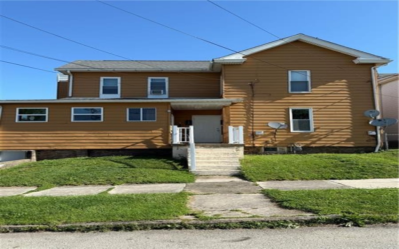 302 Washington Ave, Connellsville, 15425, ,Multi-unit,For Sale,Washington Ave,1700566