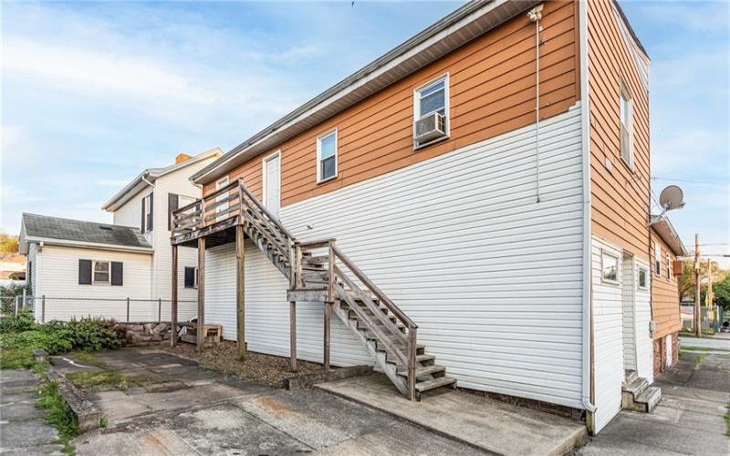 302 Washington Ave, Connellsville, 15425, ,Multi-unit,For Sale,Washington Ave,1700566
