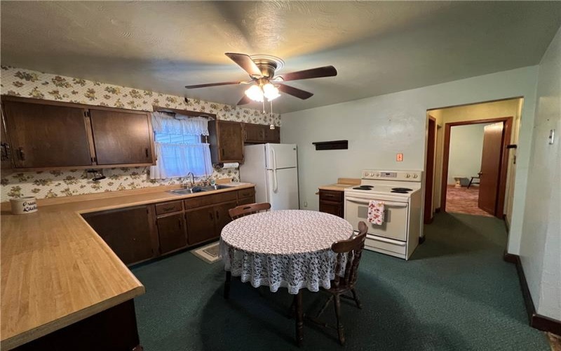 1861 Pickford St, Irwin, 15642, 3 Bedrooms Bedrooms, 9 Rooms Rooms,2.1 BathroomsBathrooms,Residential,For Sale,Pickford St,1678948