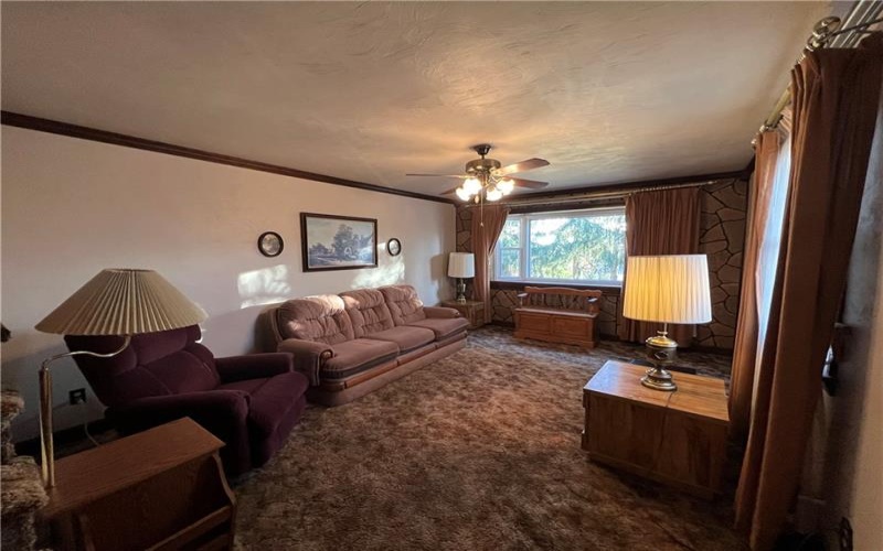 1861 Pickford St, Irwin, 15642, 3 Bedrooms Bedrooms, 9 Rooms Rooms,2.1 BathroomsBathrooms,Residential,For Sale,Pickford St,1678948