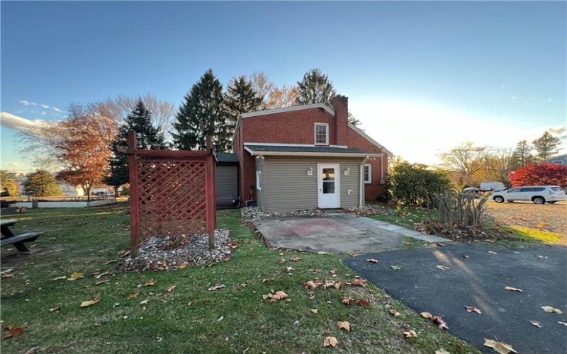 1861 Pickford St, Irwin, 15642, 3 Bedrooms Bedrooms, 9 Rooms Rooms,2.1 BathroomsBathrooms,Residential,For Sale,Pickford St,1678948