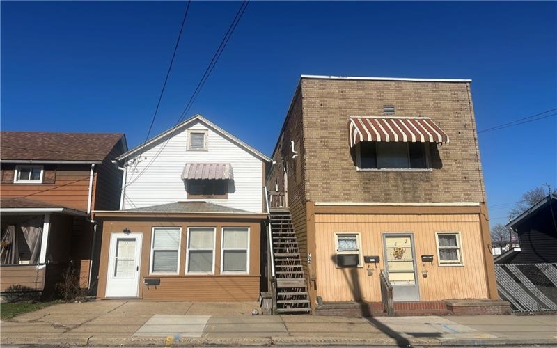 704/706 Holland Street, Vandergrift, 15690, ,Multi-unit,For Sale,Holland Street,1699598