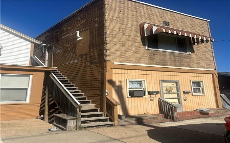 704/706 Holland Street, Vandergrift, 15690, ,Multi-unit,For Sale,Holland Street,1699598