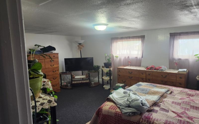 325 1/2 Quay Street, Vandergrift, 15629, 2 Bedrooms Bedrooms, ,1 BathroomBathrooms,Residential,For Sale,Quay Street,1700510