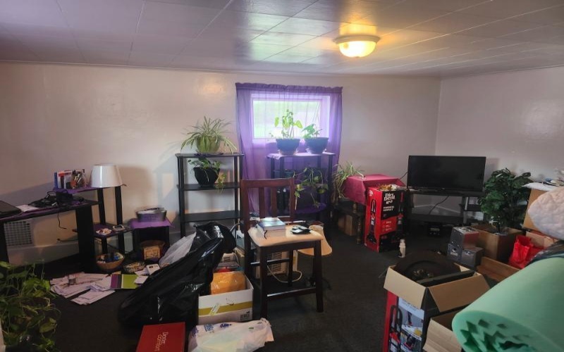 325 1/2 Quay Street, Vandergrift, 15629, 2 Bedrooms Bedrooms, ,1 BathroomBathrooms,Residential,For Sale,Quay Street,1700510