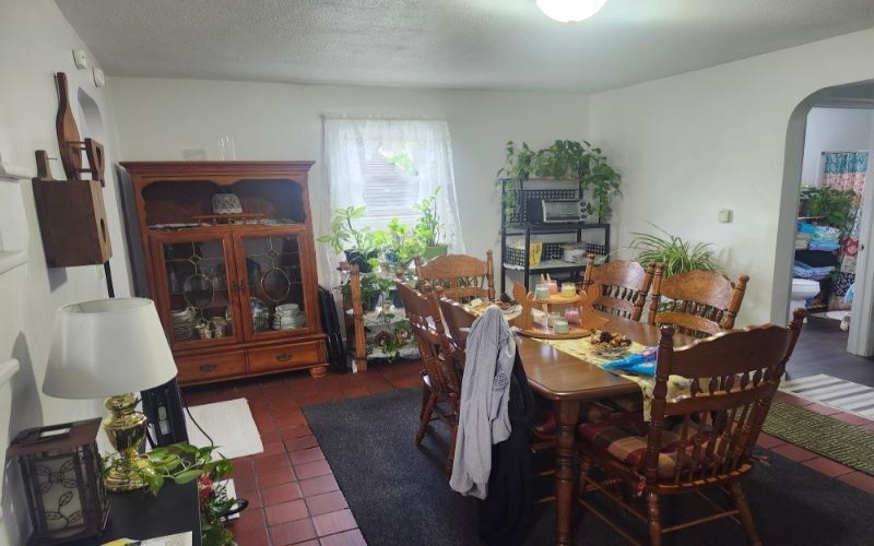 325 1/2 Quay Street, Vandergrift, 15629, 2 Bedrooms Bedrooms, ,1 BathroomBathrooms,Residential,For Sale,Quay Street,1700510