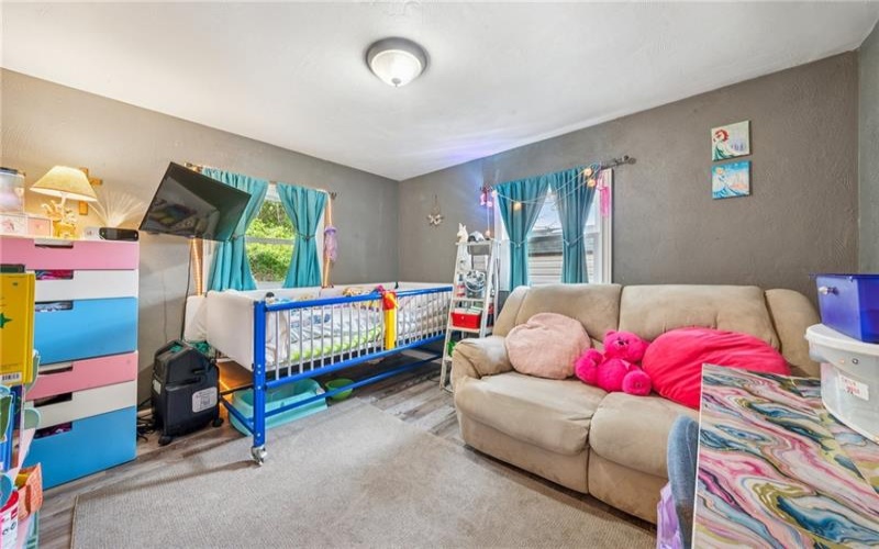 403 Mary St, Jeannette, 15644, 3 Bedrooms Bedrooms, ,1 BathroomBathrooms,Residential,For Sale,Mary St,1700528