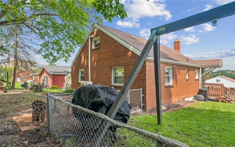 403 Mary St, Jeannette, 15644, 3 Bedrooms Bedrooms, ,1 BathroomBathrooms,Residential,For Sale,Mary St,1700528