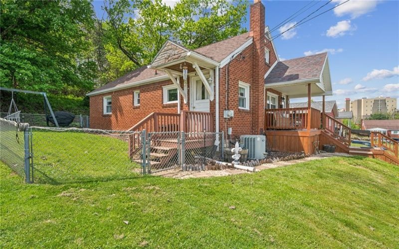 403 Mary St, Jeannette, 15644, 3 Bedrooms Bedrooms, ,1 BathroomBathrooms,Residential,For Sale,Mary St,1700528