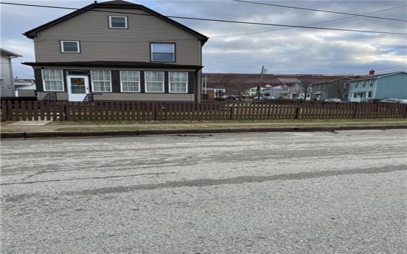 103 Irving Avenue, Latrobe, 15650, 3 Bedrooms Bedrooms, 7 Rooms Rooms,2 BathroomsBathrooms,Residential,For Sale,Irving Avenue,1687603