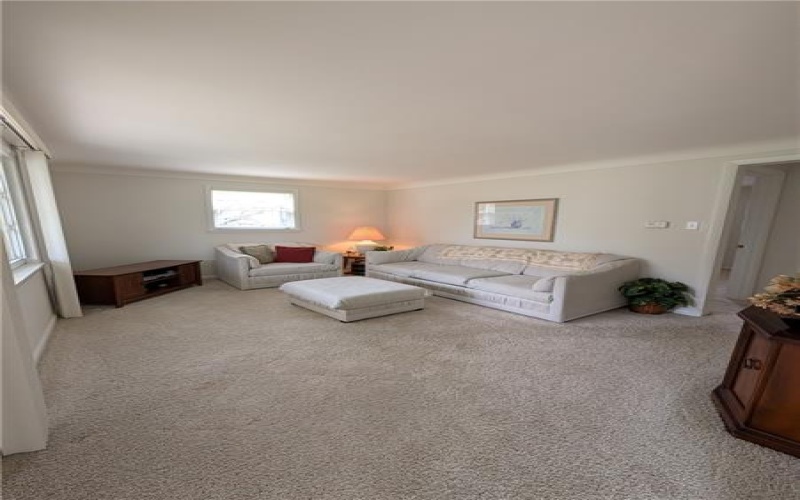 880 Northeast dr, Irwin, 15642, 3 Bedrooms Bedrooms, 5 Rooms Rooms,2 BathroomsBathrooms,Residential,For Sale,Northeast dr,1699459