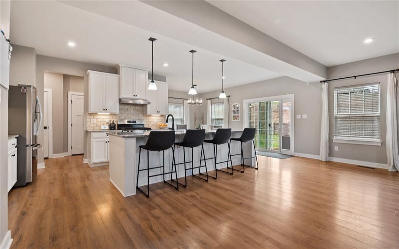 1089 Wedgewood Dr, Jeannette, 15644, 4 Bedrooms Bedrooms, 8 Rooms Rooms,2.1 BathroomsBathrooms,Residential,For Sale,Wedgewood Dr,1700621