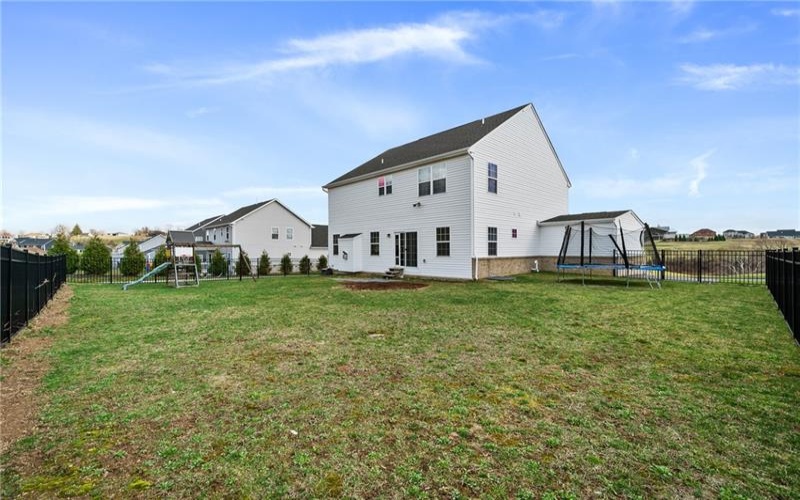 1089 Wedgewood Dr, Jeannette, 15644, 4 Bedrooms Bedrooms, 8 Rooms Rooms,2.1 BathroomsBathrooms,Residential,For Sale,Wedgewood Dr,1700621