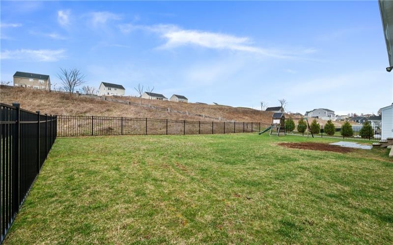 1089 Wedgewood Dr, Jeannette, 15644, 4 Bedrooms Bedrooms, 8 Rooms Rooms,2.1 BathroomsBathrooms,Residential,For Sale,Wedgewood Dr,1700621