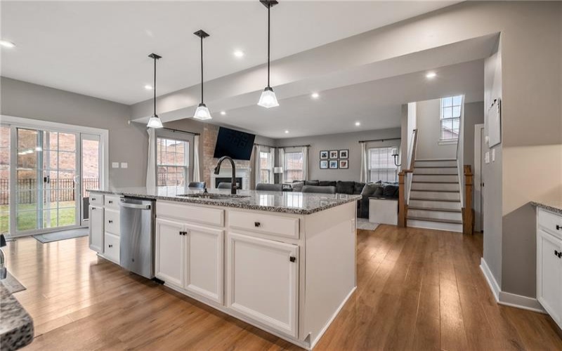 1089 Wedgewood Dr, Jeannette, 15644, 4 Bedrooms Bedrooms, 8 Rooms Rooms,2.1 BathroomsBathrooms,Residential,For Sale,Wedgewood Dr,1700621