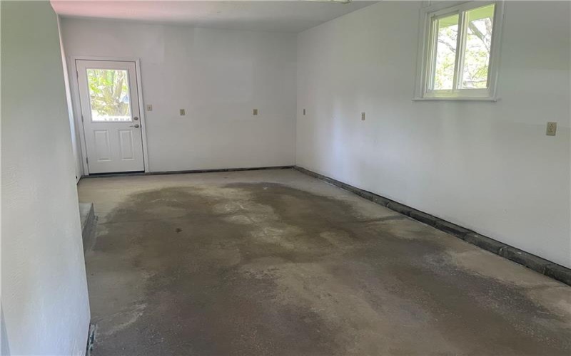 855 Sanner St, Somerset, 15501, 3 Bedrooms Bedrooms, 5 Rooms Rooms,2 BathroomsBathrooms,Residential,For Sale,Sanner St,1700643