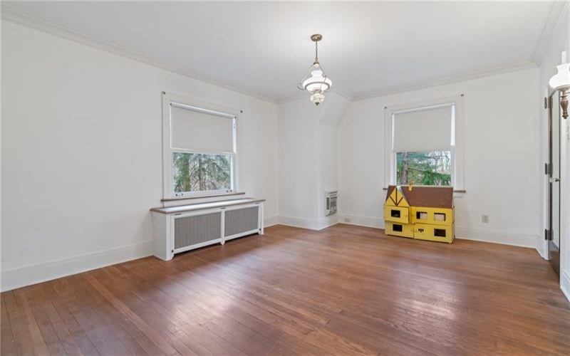 126 Oakford Park Rd, Jeannette, 15644, 6 Bedrooms Bedrooms, ,4.1 BathroomsBathrooms,Residential,For Sale,Oakford Park Rd,1700650