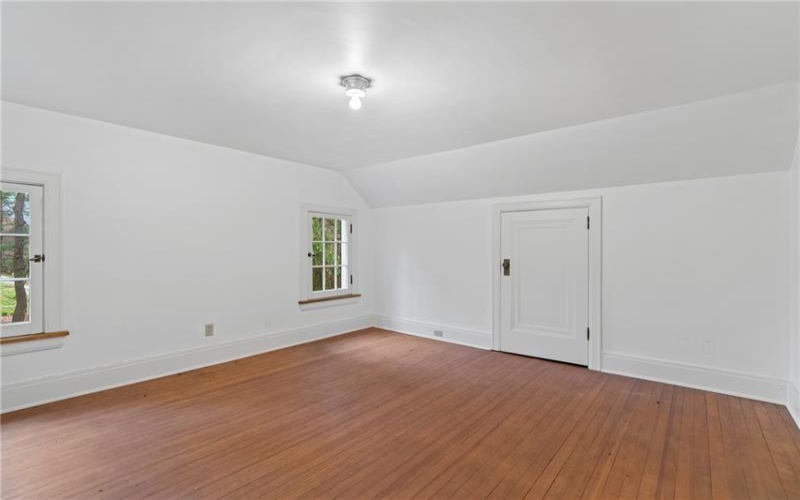 126 Oakford Park Rd, Jeannette, 15644, 6 Bedrooms Bedrooms, ,4.1 BathroomsBathrooms,Residential,For Sale,Oakford Park Rd,1700650